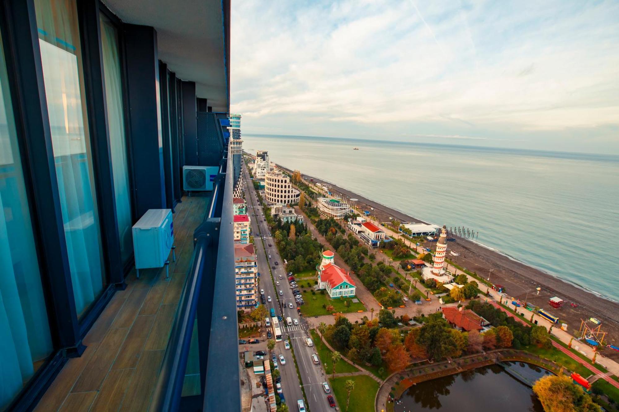 Panorama Batumi Beach Resort Екстериор снимка