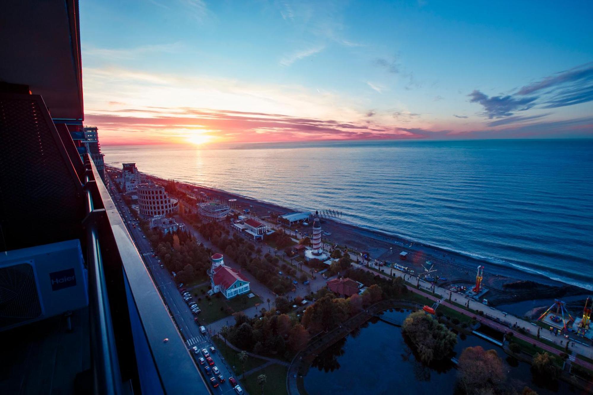 Panorama Batumi Beach Resort Екстериор снимка
